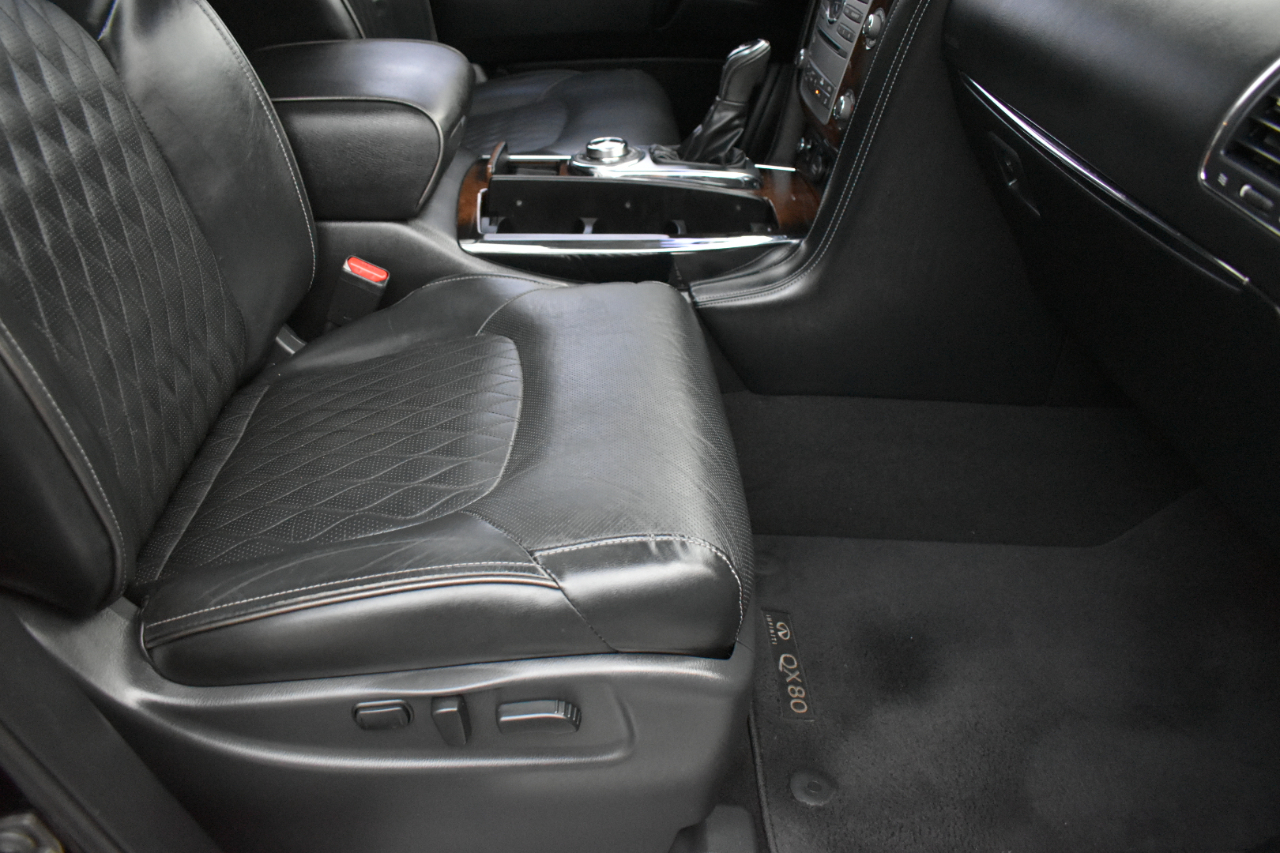 Infiniti QX80 LUXE 4WD 2019