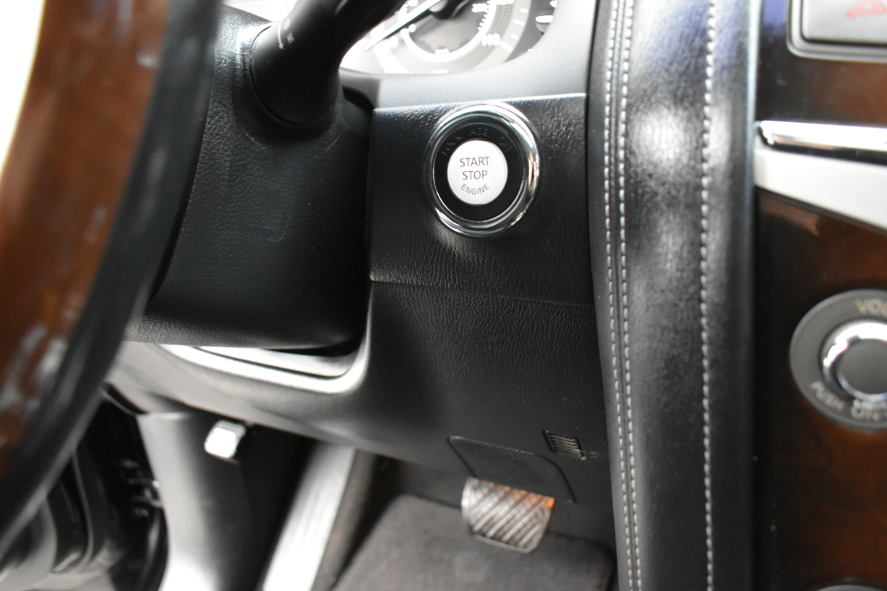 Infiniti QX80 LUXE 4WD 2019