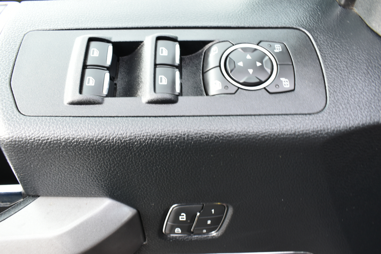 Ford F-150 Platinum SuperCrew 4WD 2019