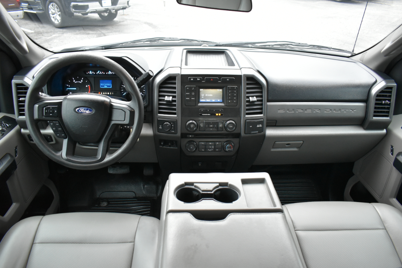 Ford F-250 SD XL Crew Cab 4WD 2018