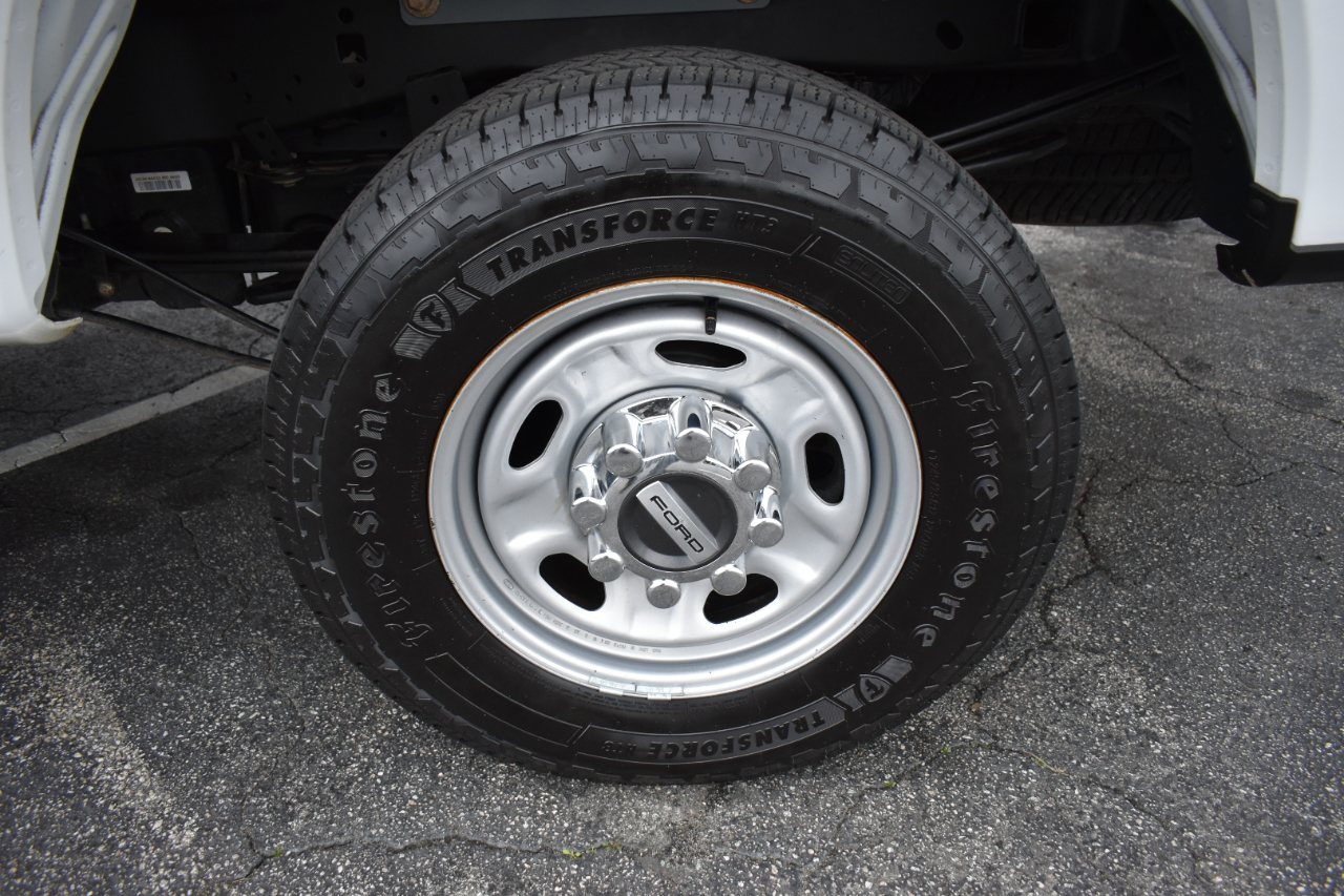 Ford F-250 SD XL Crew Cab 4WD 2018