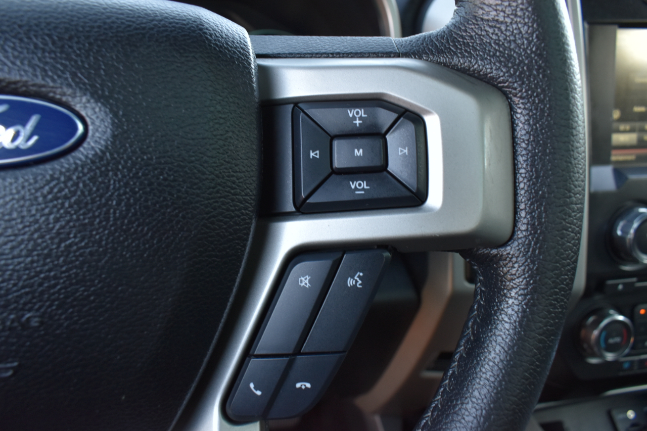 Ford F-150 Lariat SuperCrew 4WD 2015