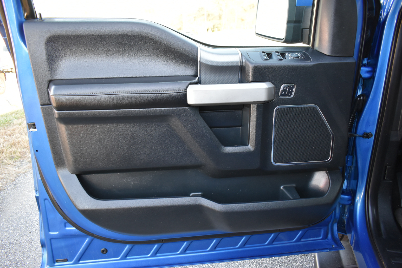 Ford F-150 Lariat SuperCrew 4WD 2015