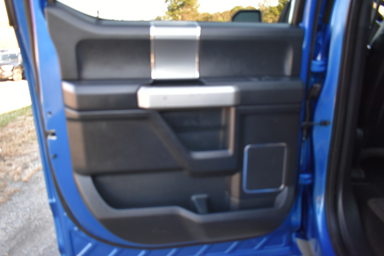 Ford F-150 Lariat SuperCrew 4WD 2015