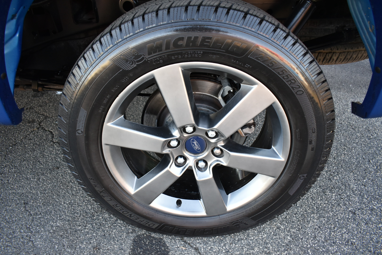 Ford F-150 Lariat SuperCrew 4WD 2015