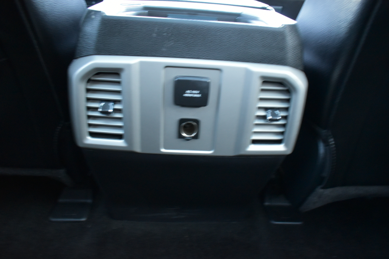 Ford F-150 Lariat SuperCrew 4WD 2015