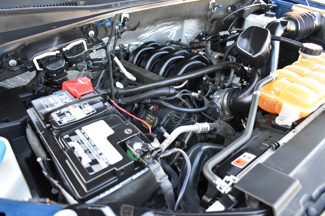 Ford F-150 Lariat SuperCrew 4WD 2015