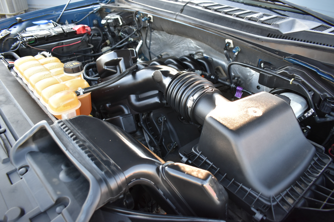 Ford F-150 Lariat SuperCrew 4WD 2015