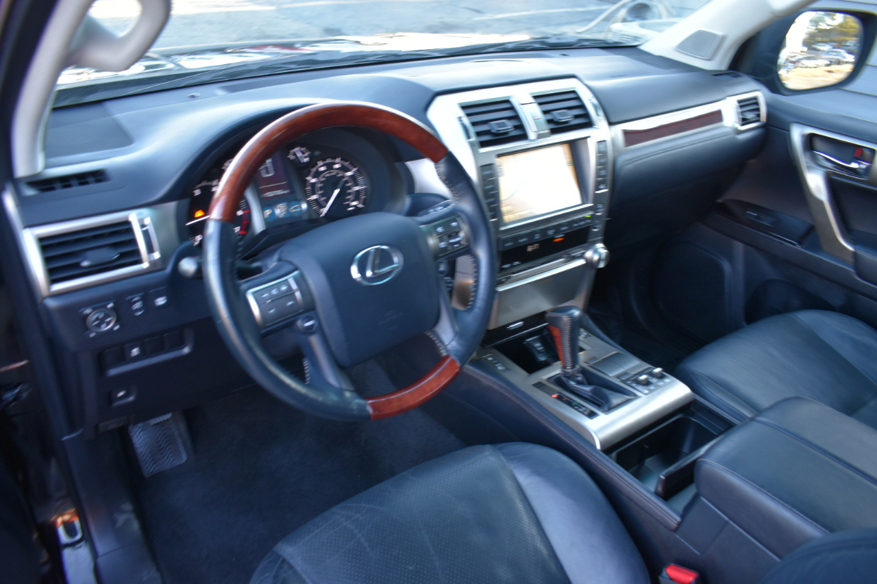 Lexus GX 460 Sport Utility 2010