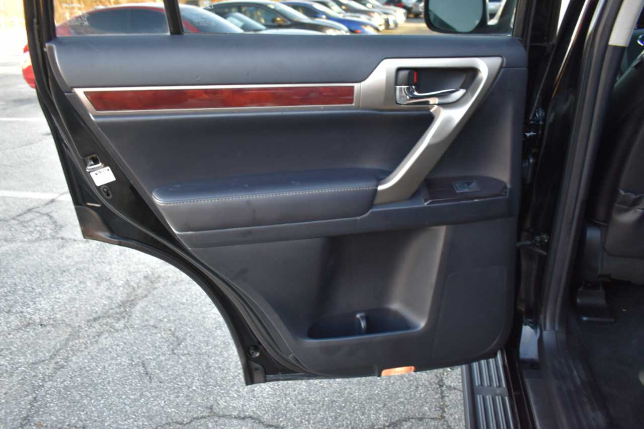 Lexus GX 460 Sport Utility 2010