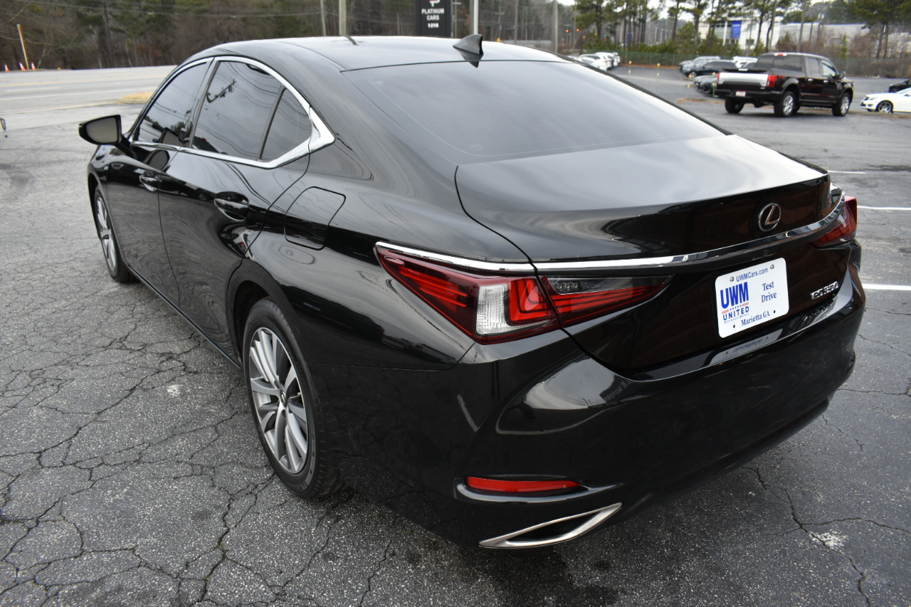 Lexus ES 350 4D Sedan 2019