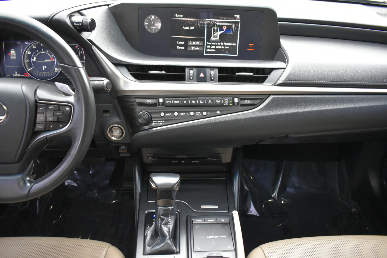 Lexus ES 350 4D Sedan 2019