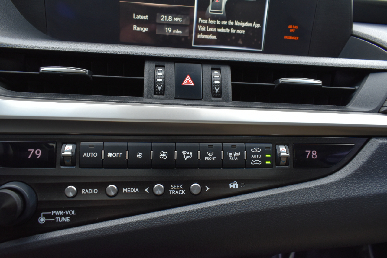 Lexus ES 350 4D Sedan 2019