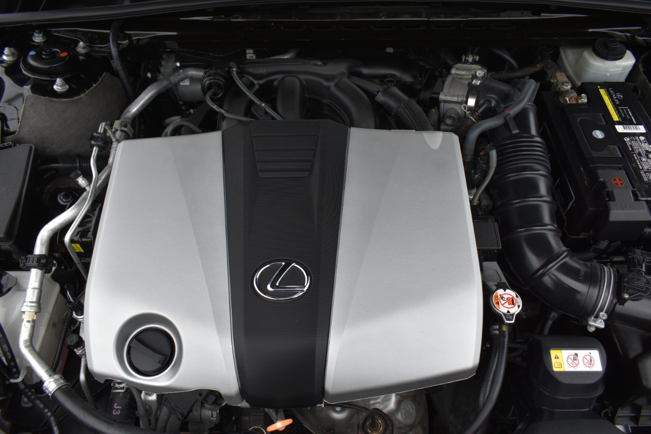 Lexus ES 350 4D Sedan 2019