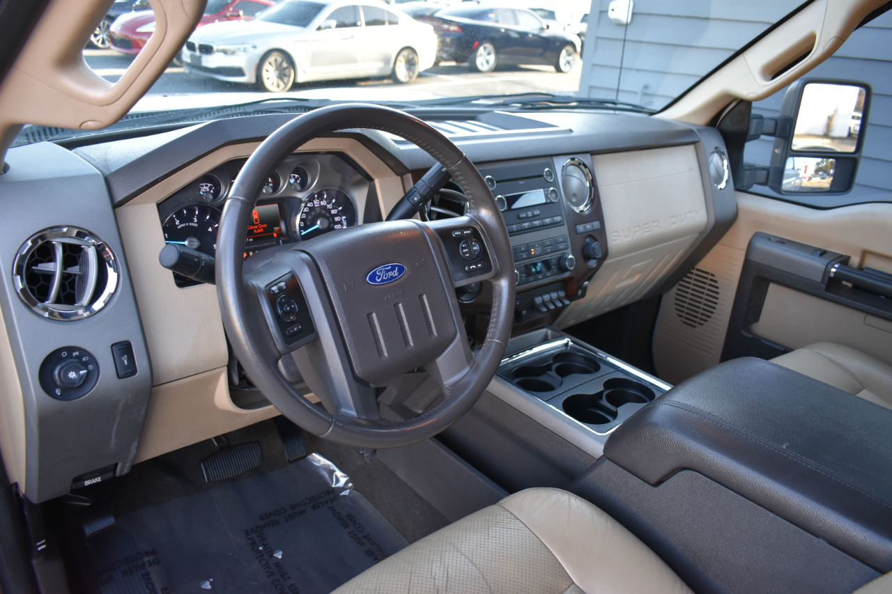 Ford F-250 SD Lariat Crew Cab 4WD 2012