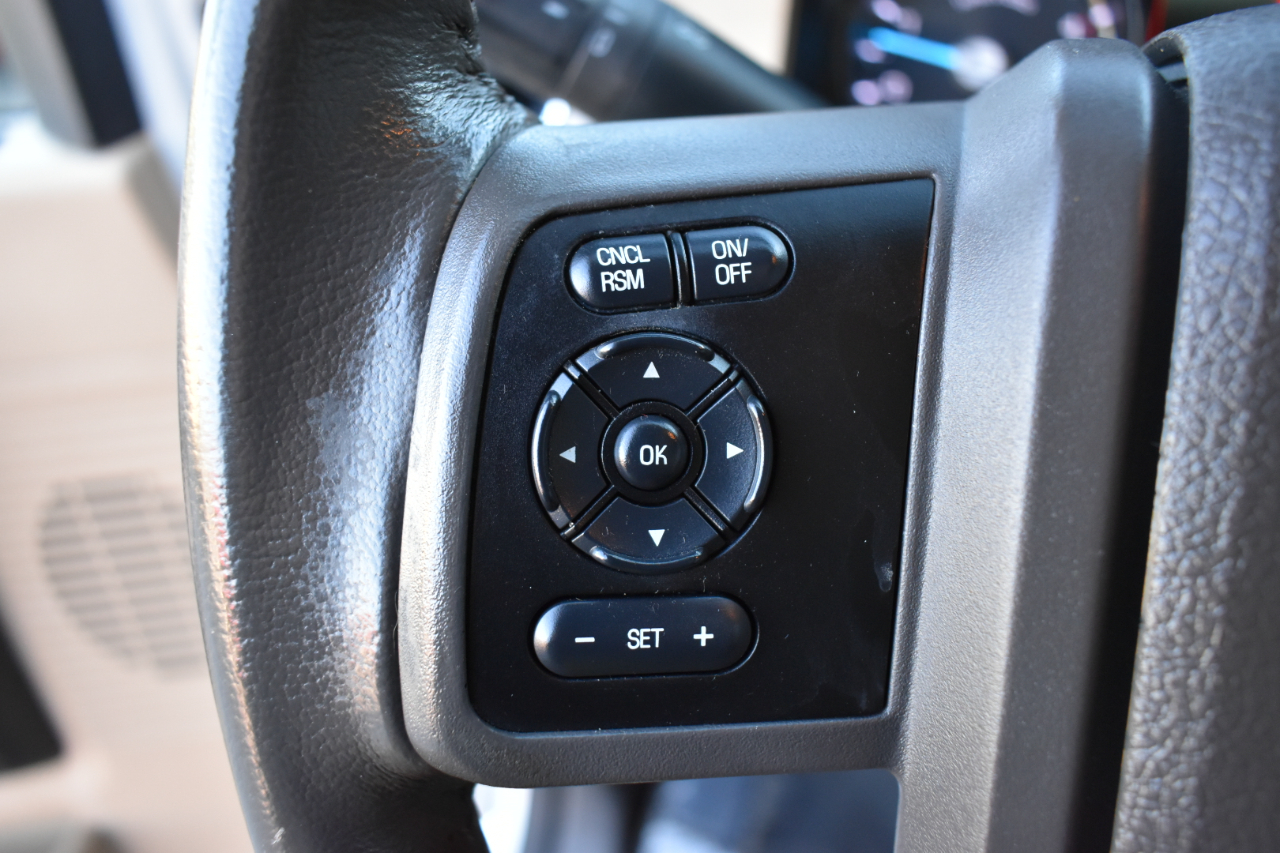 Ford F-250 SD Lariat Crew Cab 4WD 2012