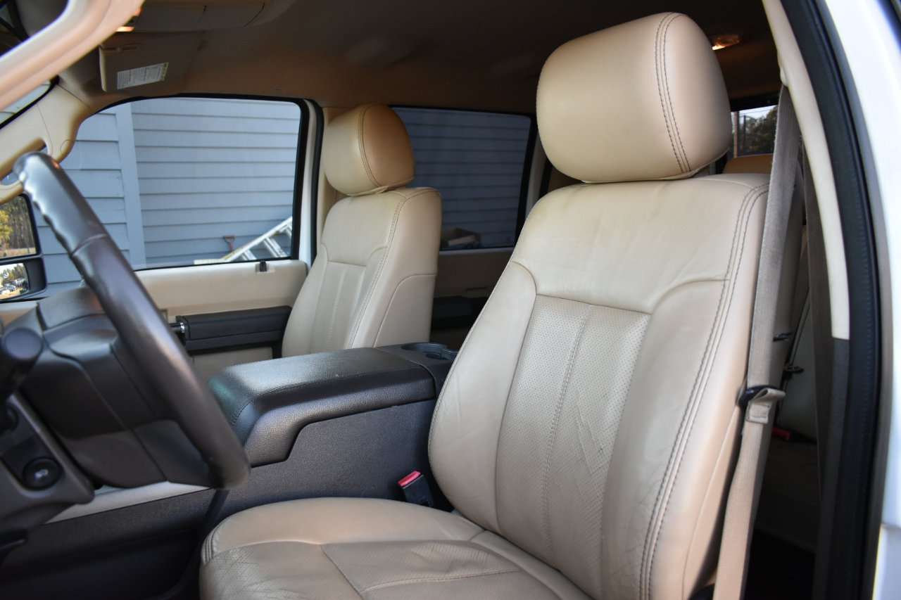 Ford F-250 SD Lariat Crew Cab 4WD 2012