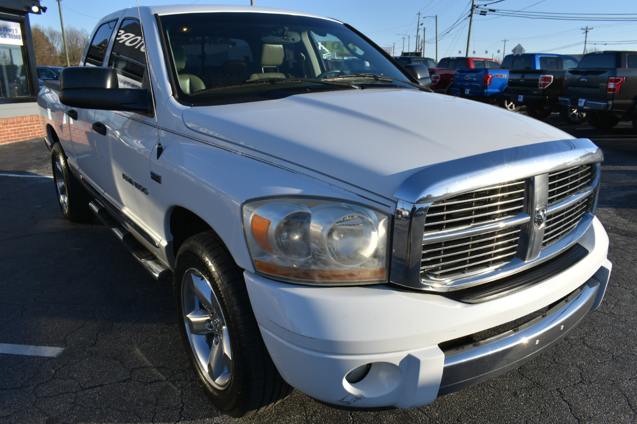Dodge Ram 1500 Laramie Quad Cab 2WD 2006