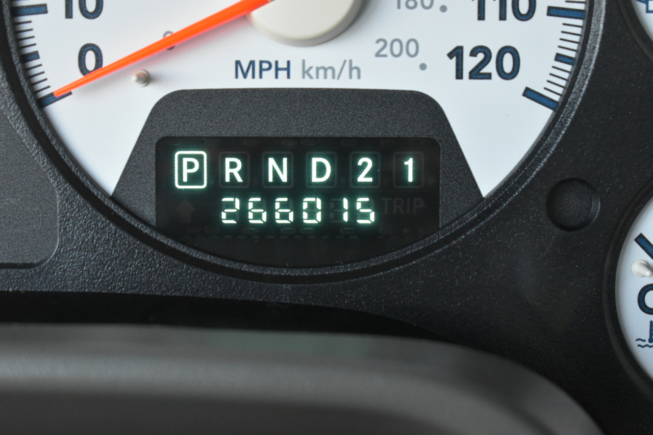 Dodge Ram 1500 Laramie Quad Cab 2WD 2006