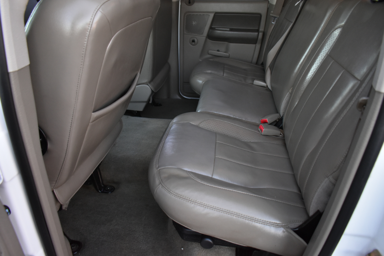 Dodge Ram 1500 Laramie Quad Cab 2WD 2006