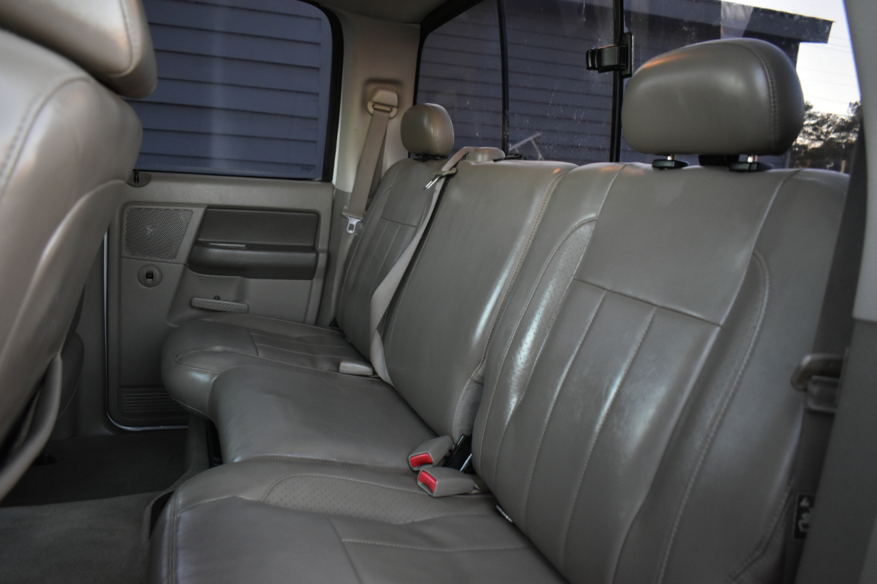 Dodge Ram 1500 Laramie Quad Cab 2WD 2006