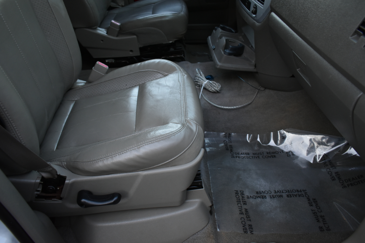 Dodge Ram 1500 Laramie Quad Cab 2WD 2006