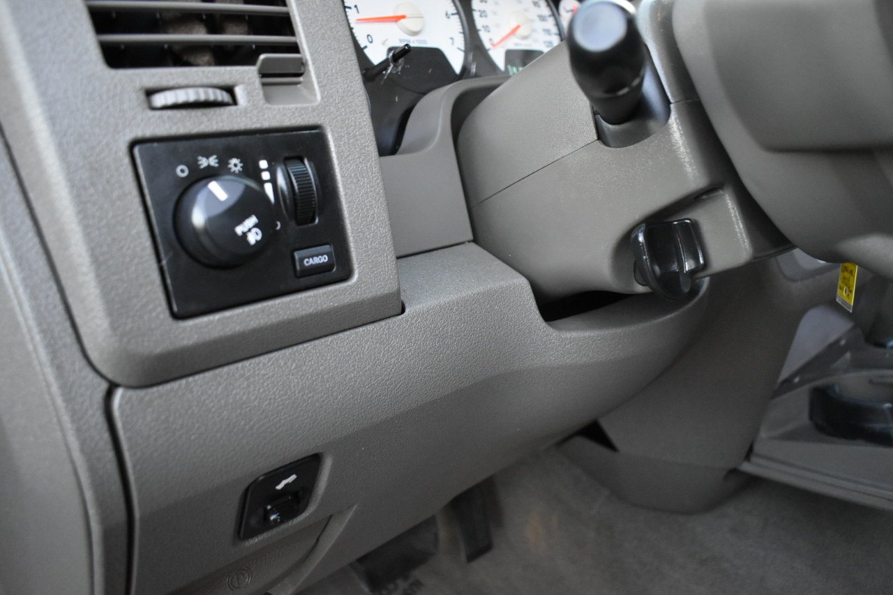 Dodge Ram 1500 Laramie Quad Cab 2WD 2006