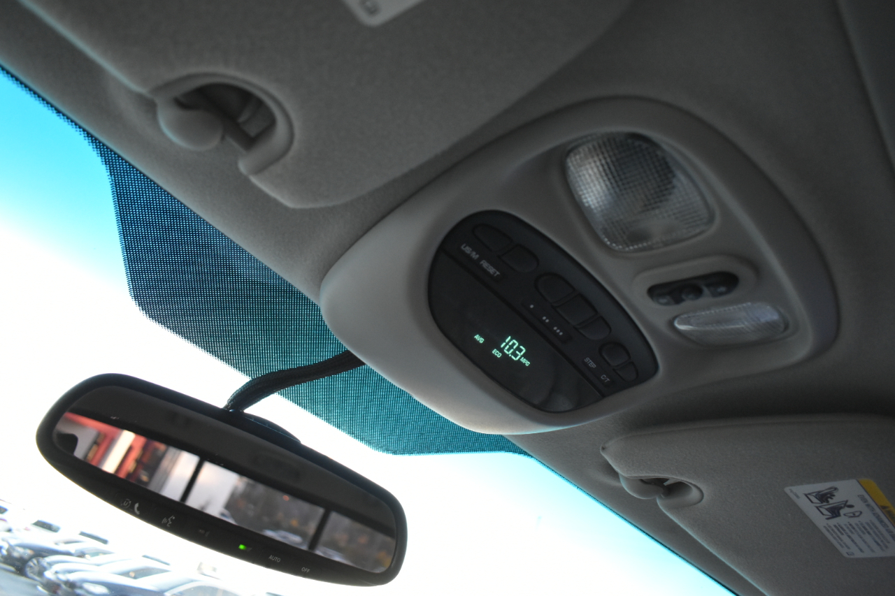 Dodge Ram 1500 Laramie Quad Cab 2WD 2006