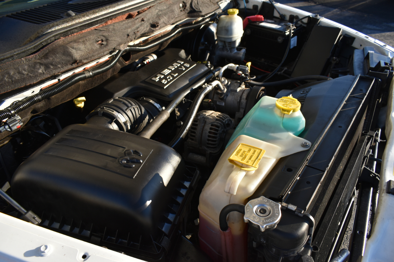 Dodge Ram 1500 Laramie Quad Cab 2WD 2006