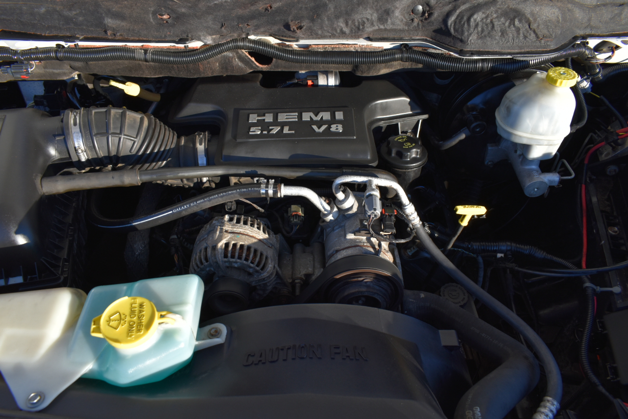 Dodge Ram 1500 Laramie Quad Cab 2WD 2006