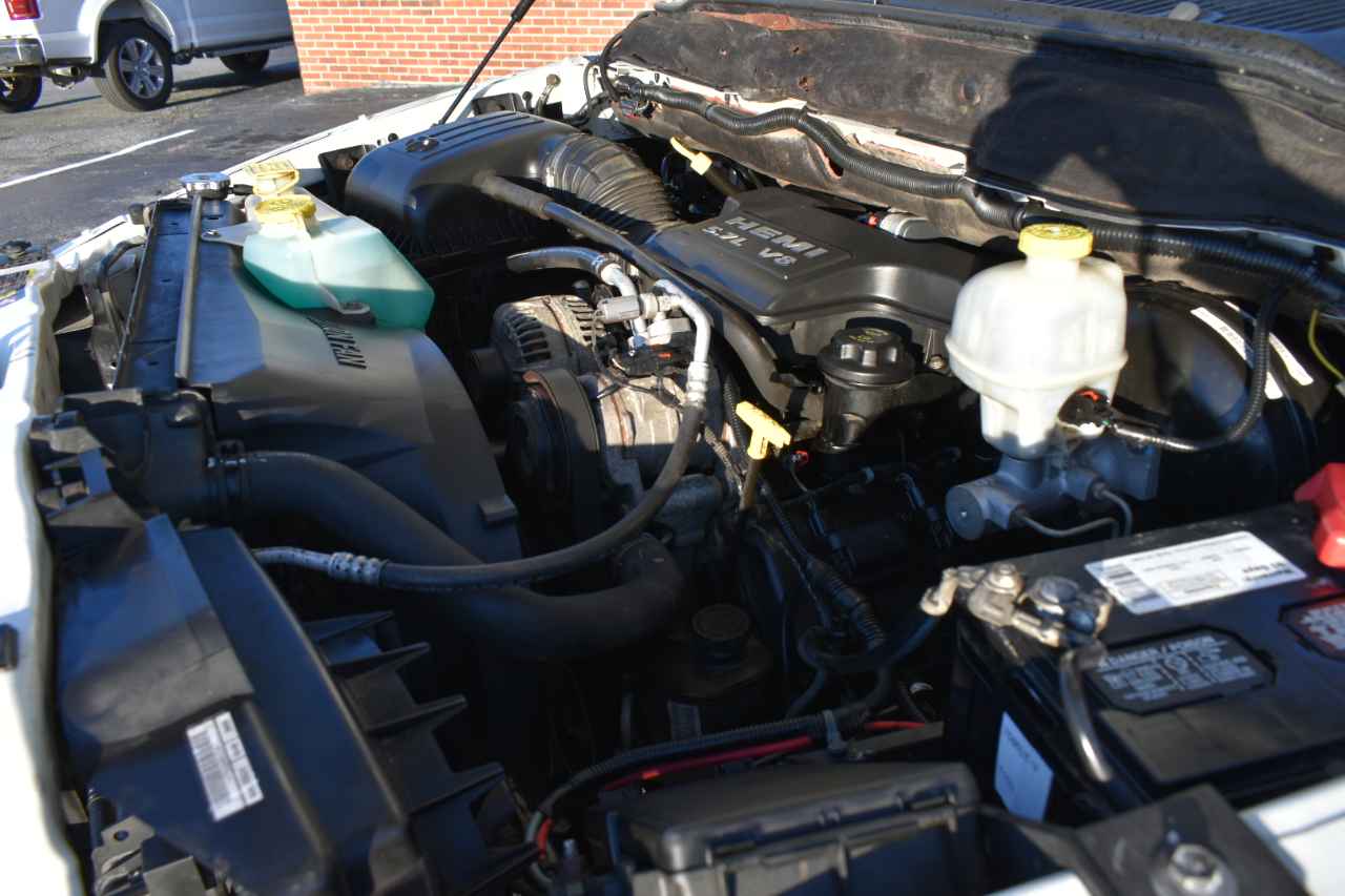 Dodge Ram 1500 Laramie Quad Cab 2WD 2006