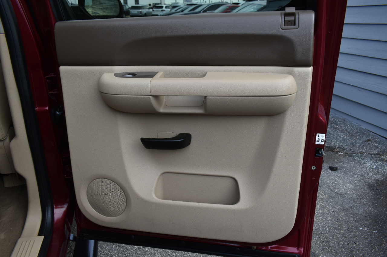 GMC Sierra 1500 SLE Crew Cab 2WD 2013