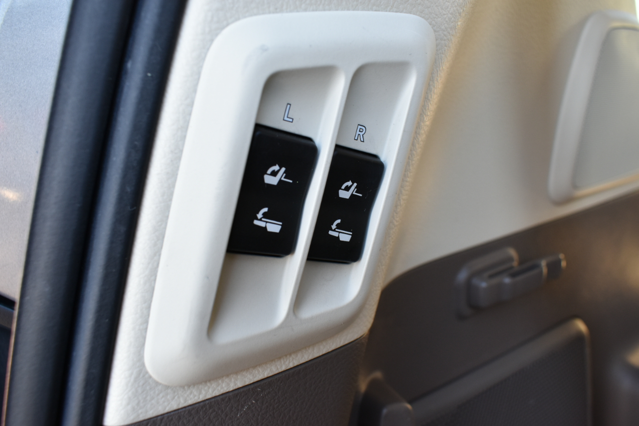 Lexus GX 460 Luxury 4D SUV 4WD 2014