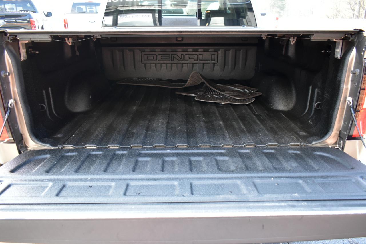 GMC Sierra 1500 Denali Crew Cab 4WD 2015