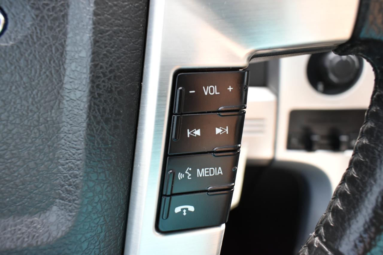 Ford F-150 Platinum SuperCrew 4WD 2012