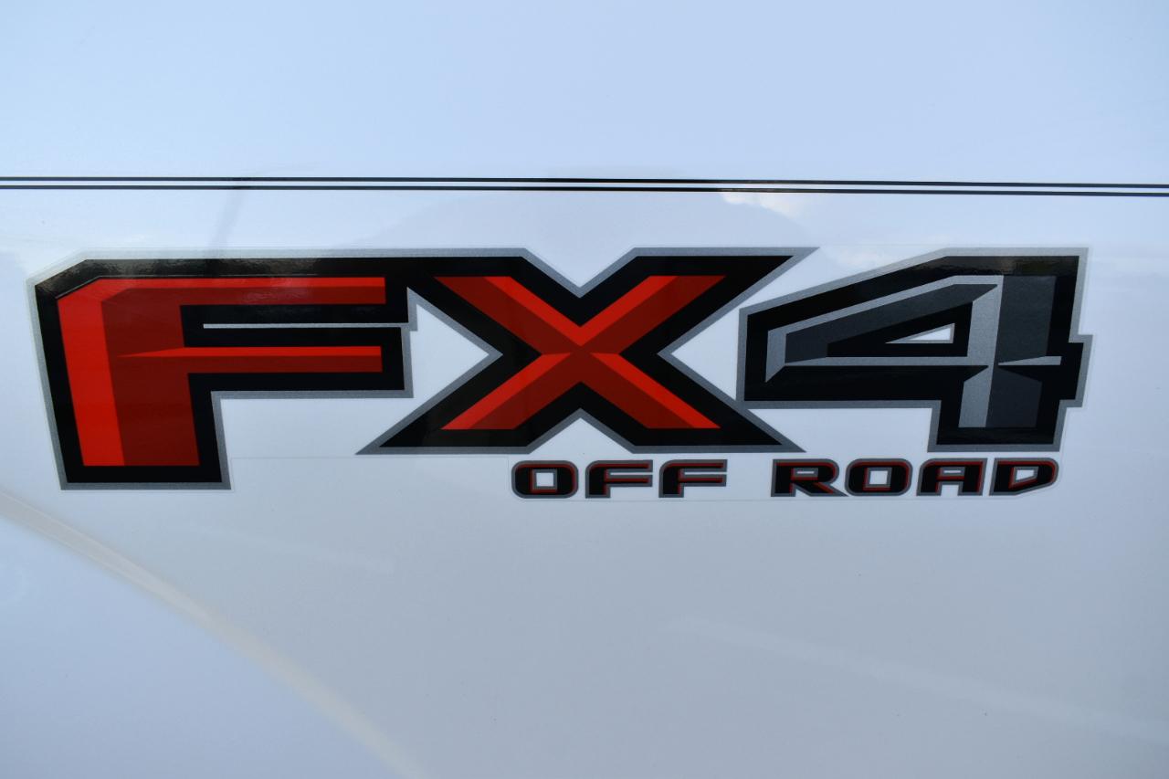 Ford F-150 Platinum SuperCrew 5.5-ft. Bed 4WD 2016