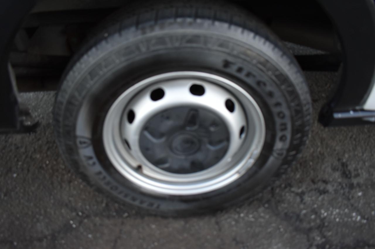 Ford Transit 150 Van Low Roof w/Sliding Pass. 130-in. WB 2019