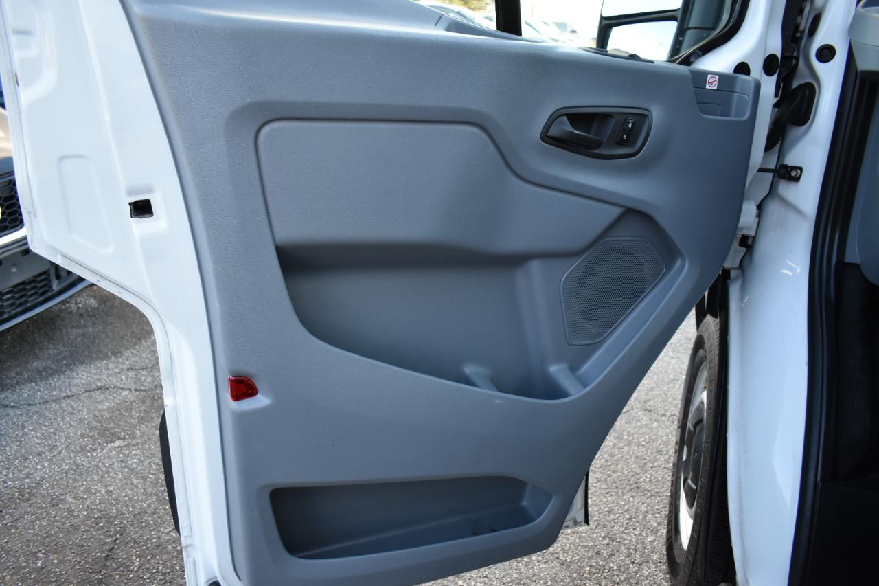 Ford Transit 150 Van Low Roof w/Sliding Pass. 130-in. WB 2019