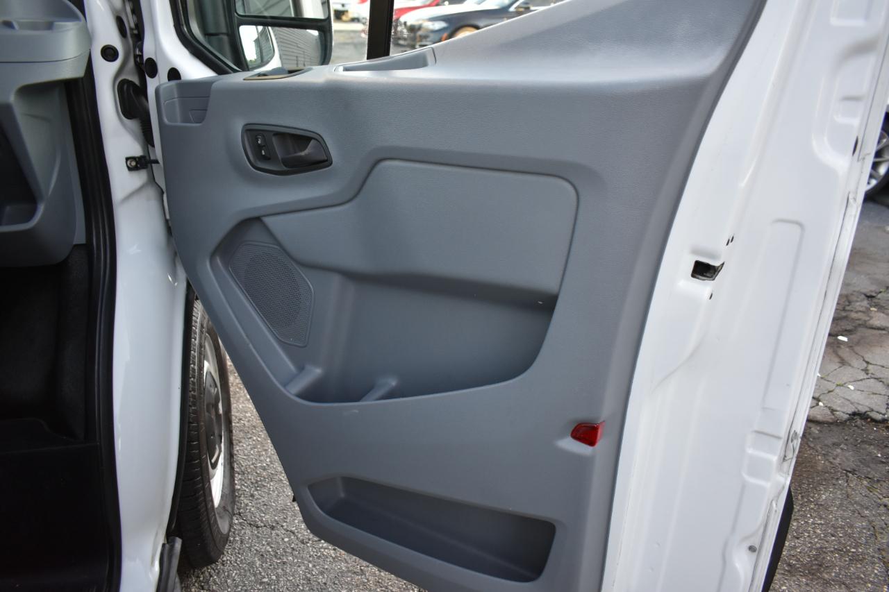 Ford Transit 150 Van Low Roof w/Sliding Pass. 130-in. WB 2019