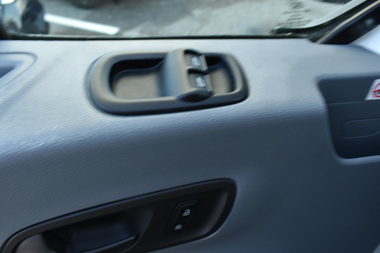 Ford Transit 150 Van Low Roof w/Sliding Pass. 130-in. WB 2019