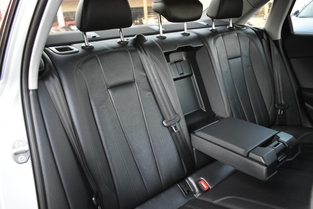 Audi A4 2.0T Premium quattro Sedan 2017