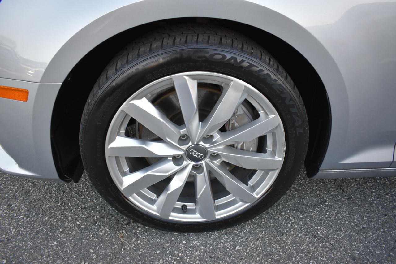 Audi A4 2.0T Premium quattro Sedan 2017