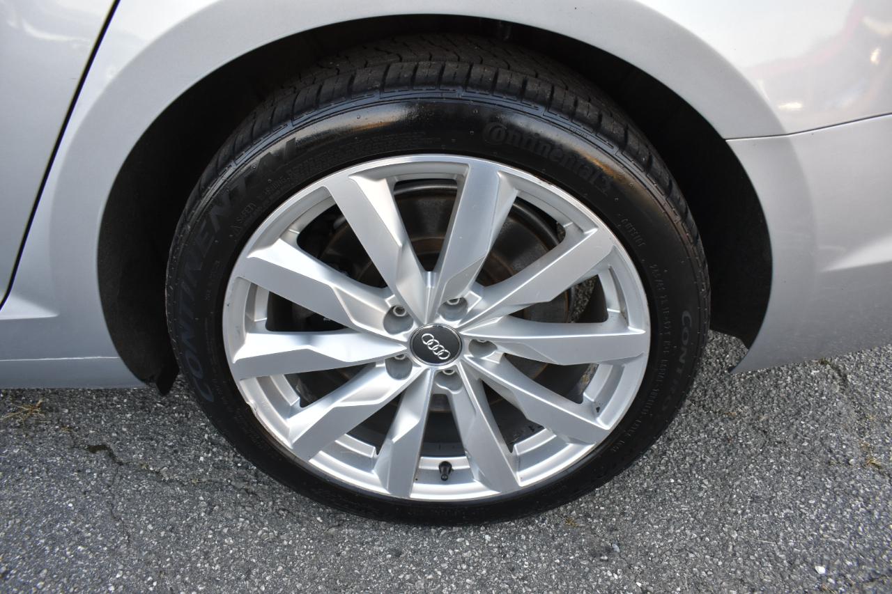 Audi A4 2.0T Premium quattro Sedan 2017