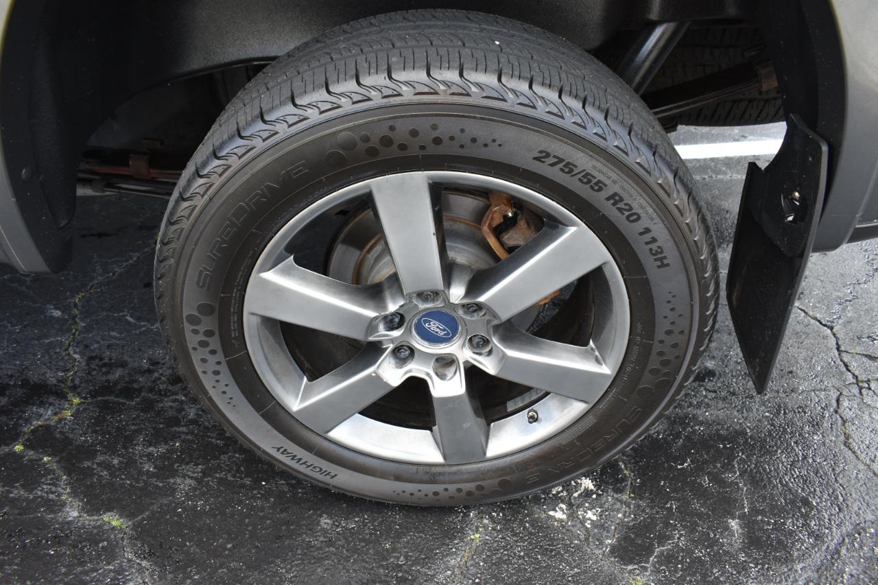 Ford F-150 Lariat SuperCrew 4WD 2015