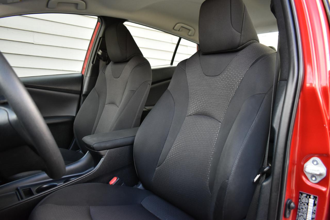 Toyota Prius LE 4D Hatchback 2022