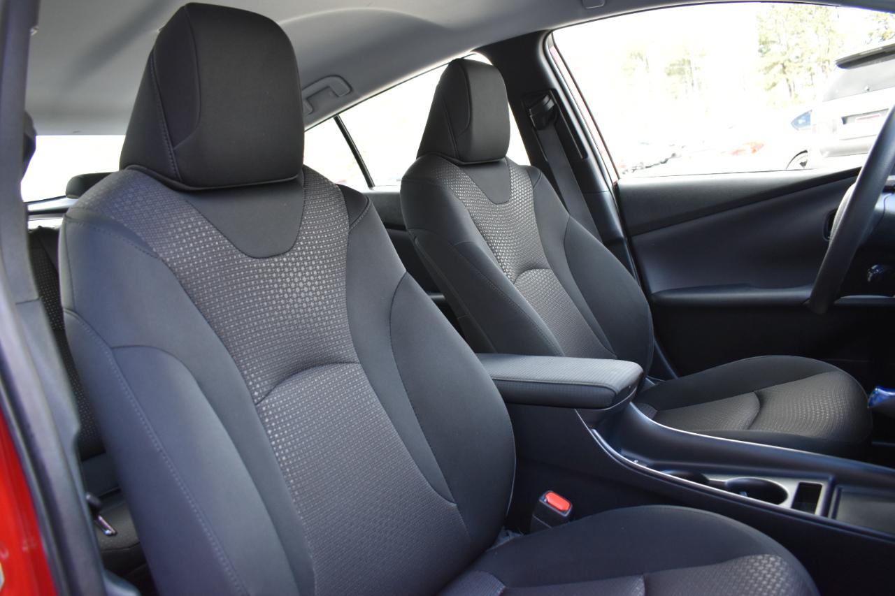 Toyota Prius LE 4D Hatchback 2022