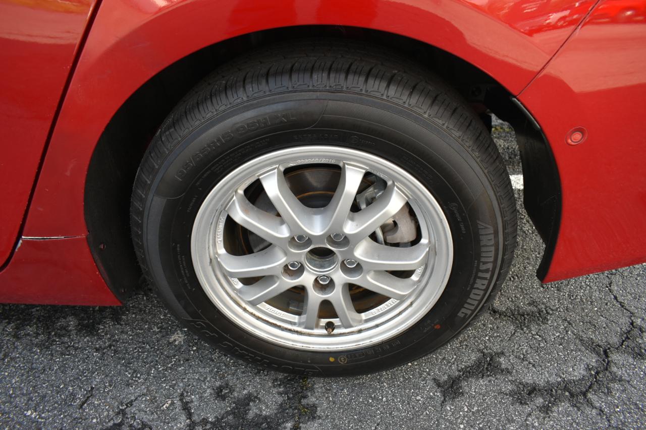 Toyota Prius LE 4D Hatchback 2022