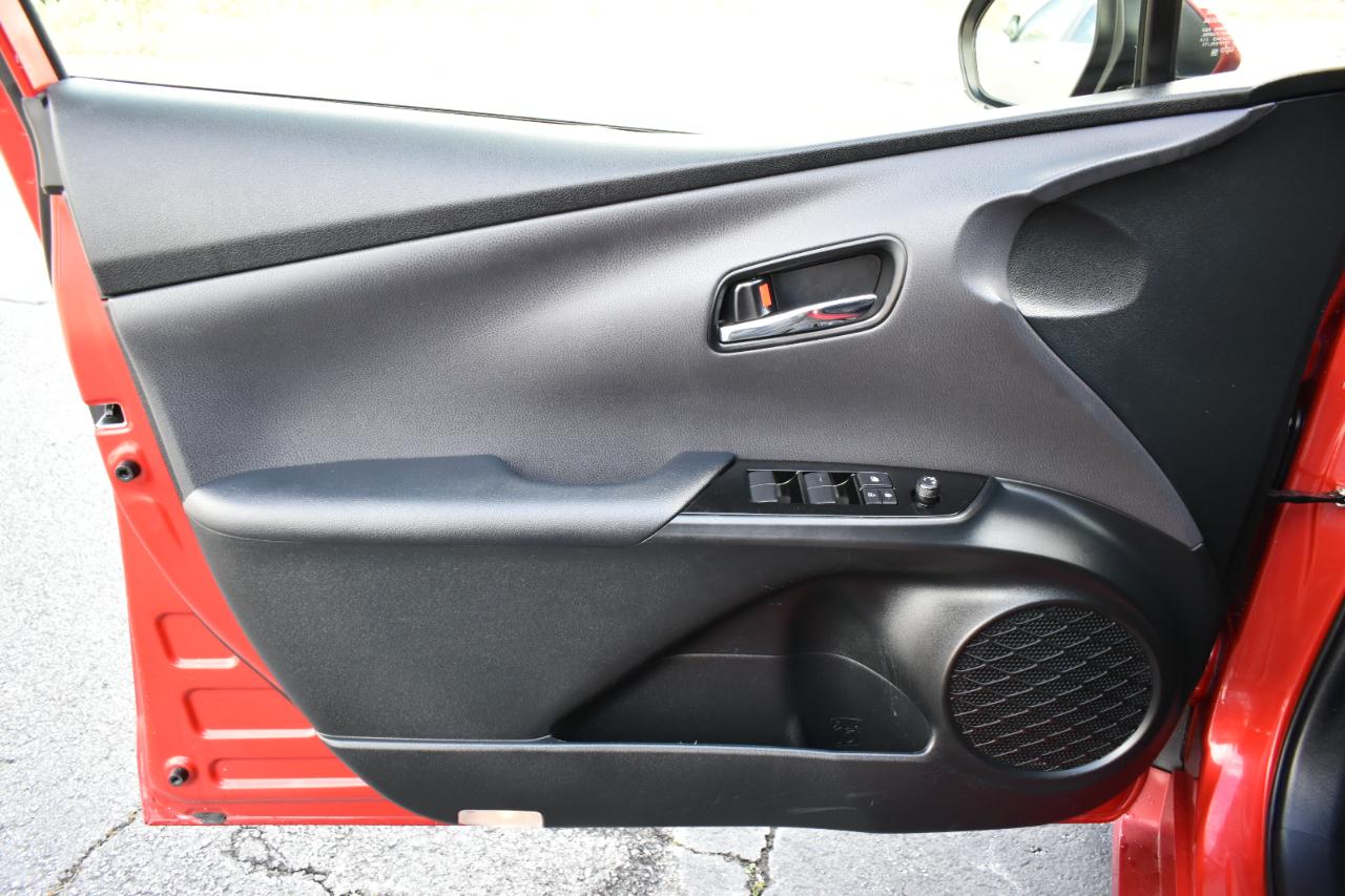 Toyota Prius LE 4D Hatchback 2022