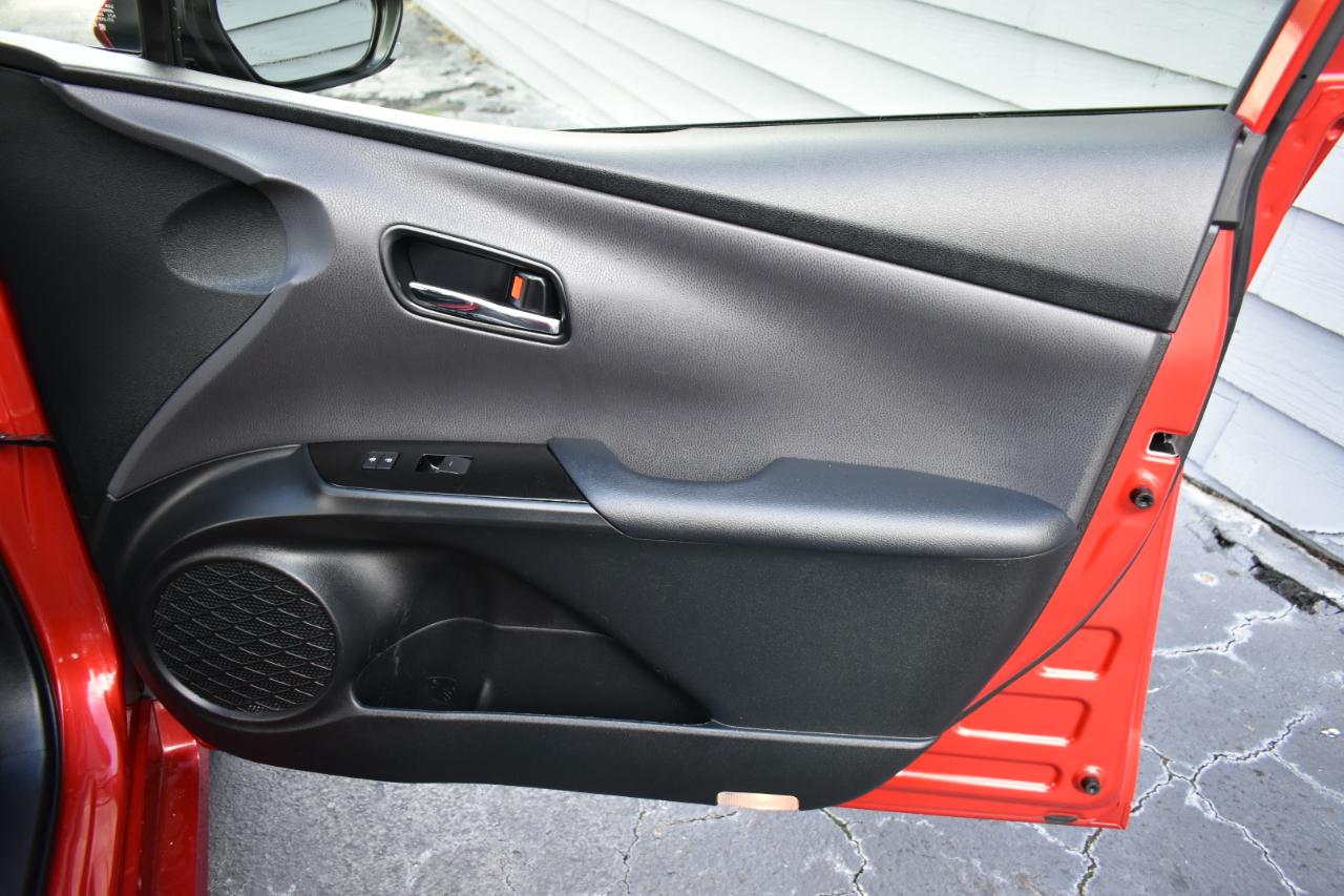 Toyota Prius LE 4D Hatchback 2022