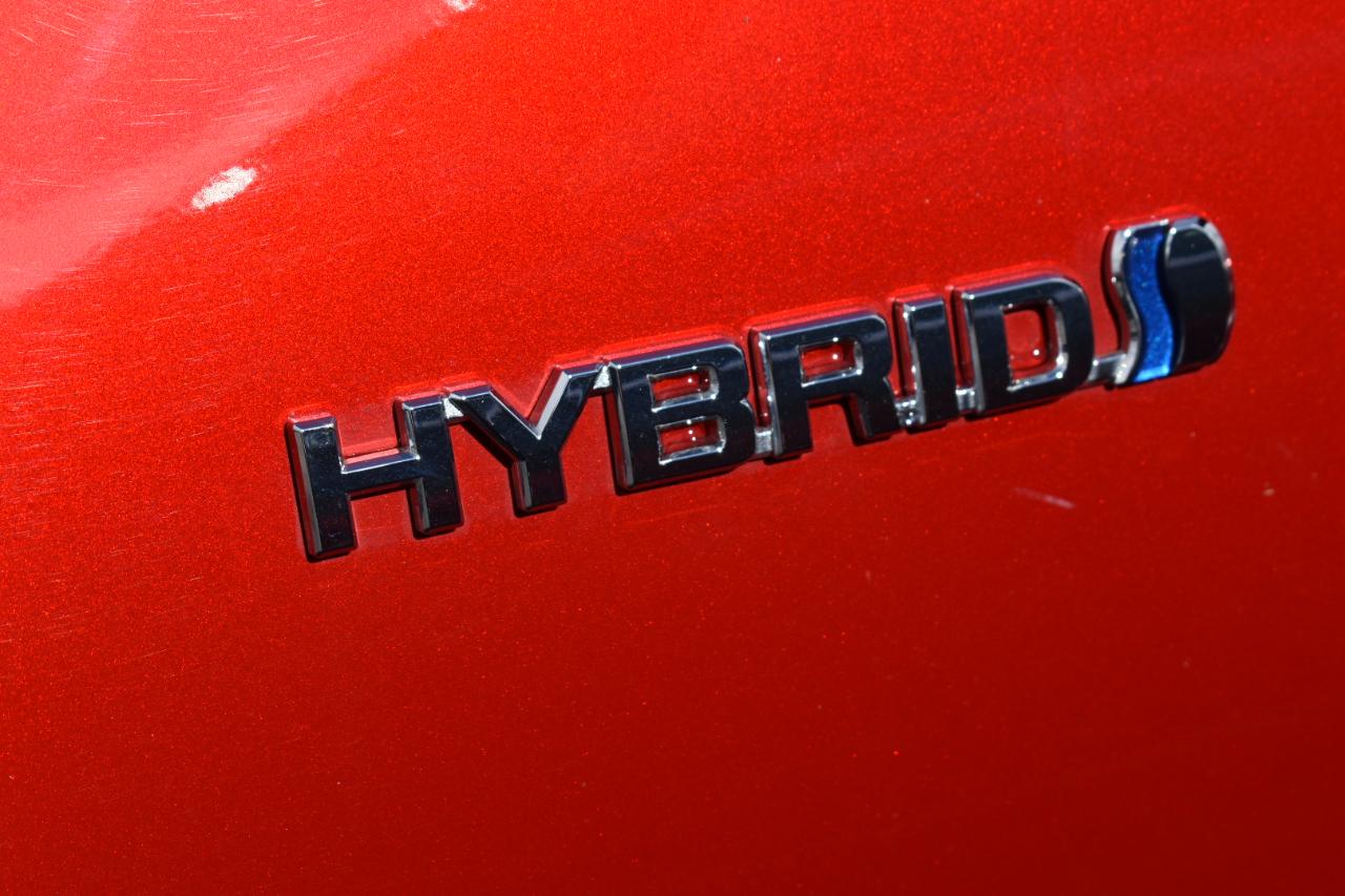 Toyota Prius LE 4D Hatchback 2022